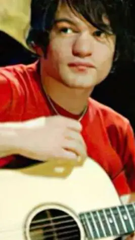 ai character: deryck whibley  background
