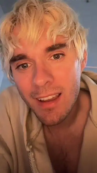 ai character: awsten knight  background