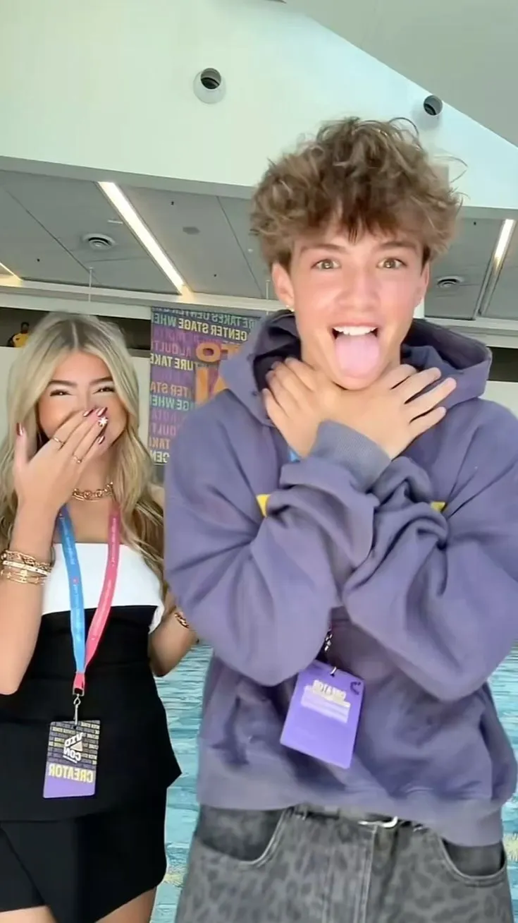 ai character: Jackson Harvey  background