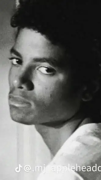 ai character: Michael Jackson background