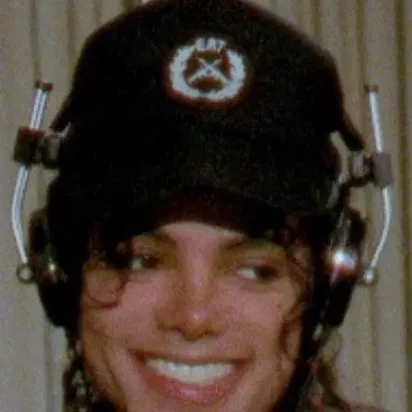 chat with ai character: Micheal Jackson 