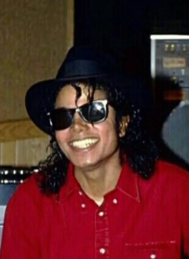 chat with ai character: Michael Jackson 