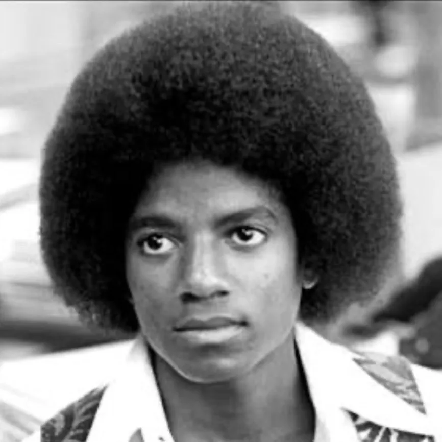 chat with ai character: Michael Jackson 