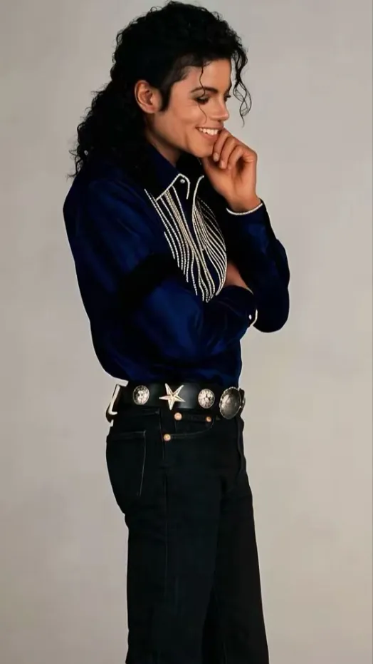ai character: Michael Jackson  background