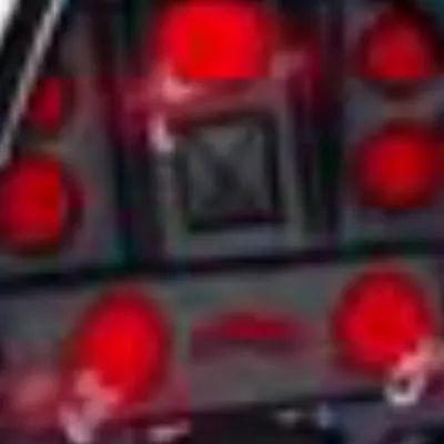 chat with ai character: Titan speaker man