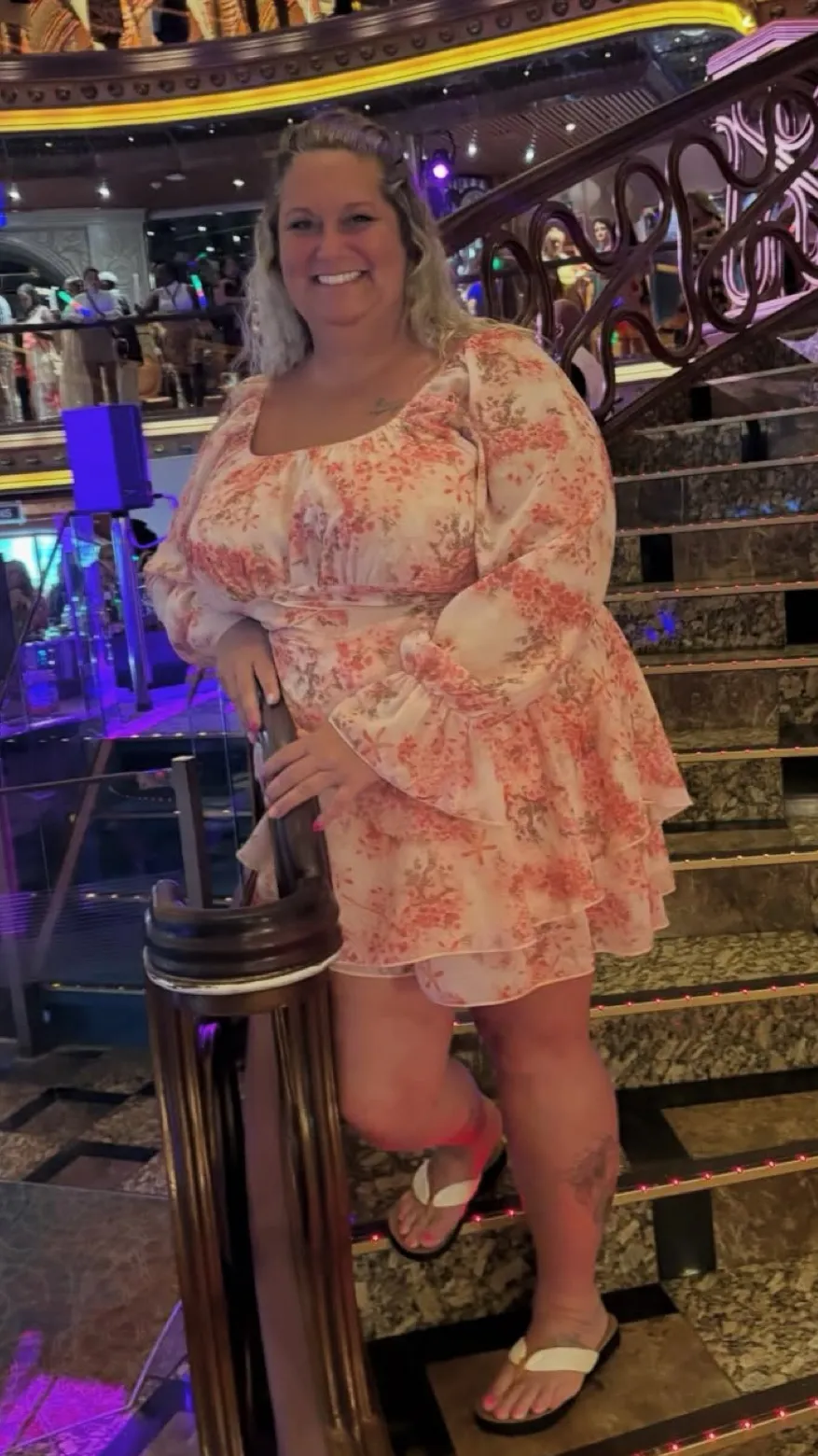 ai character: Nicole  background