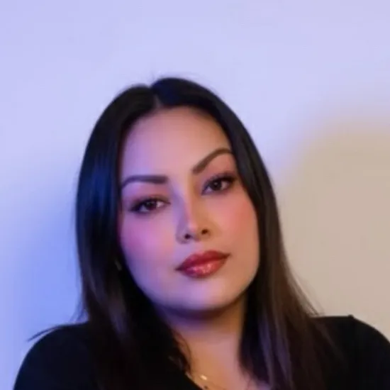 chat with ai character: Natalie 