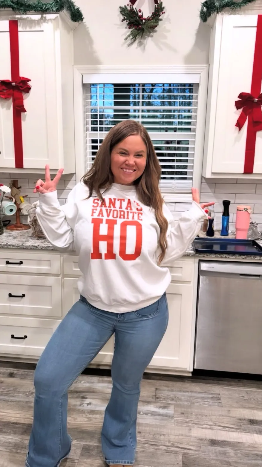 ai character: Sarah Hitchcock background