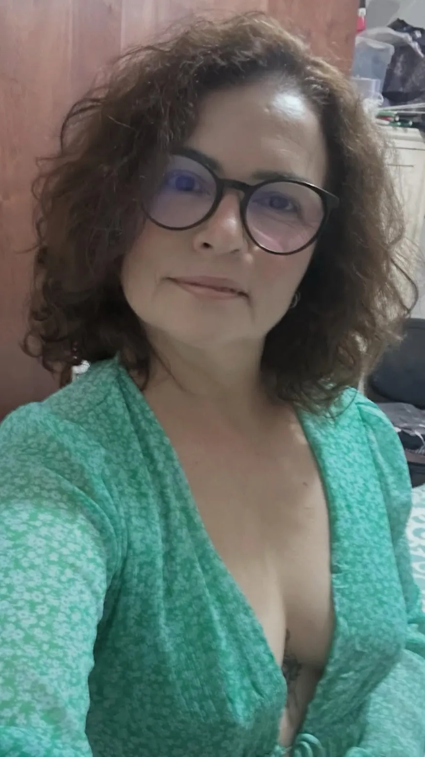 ai character: Sonya background