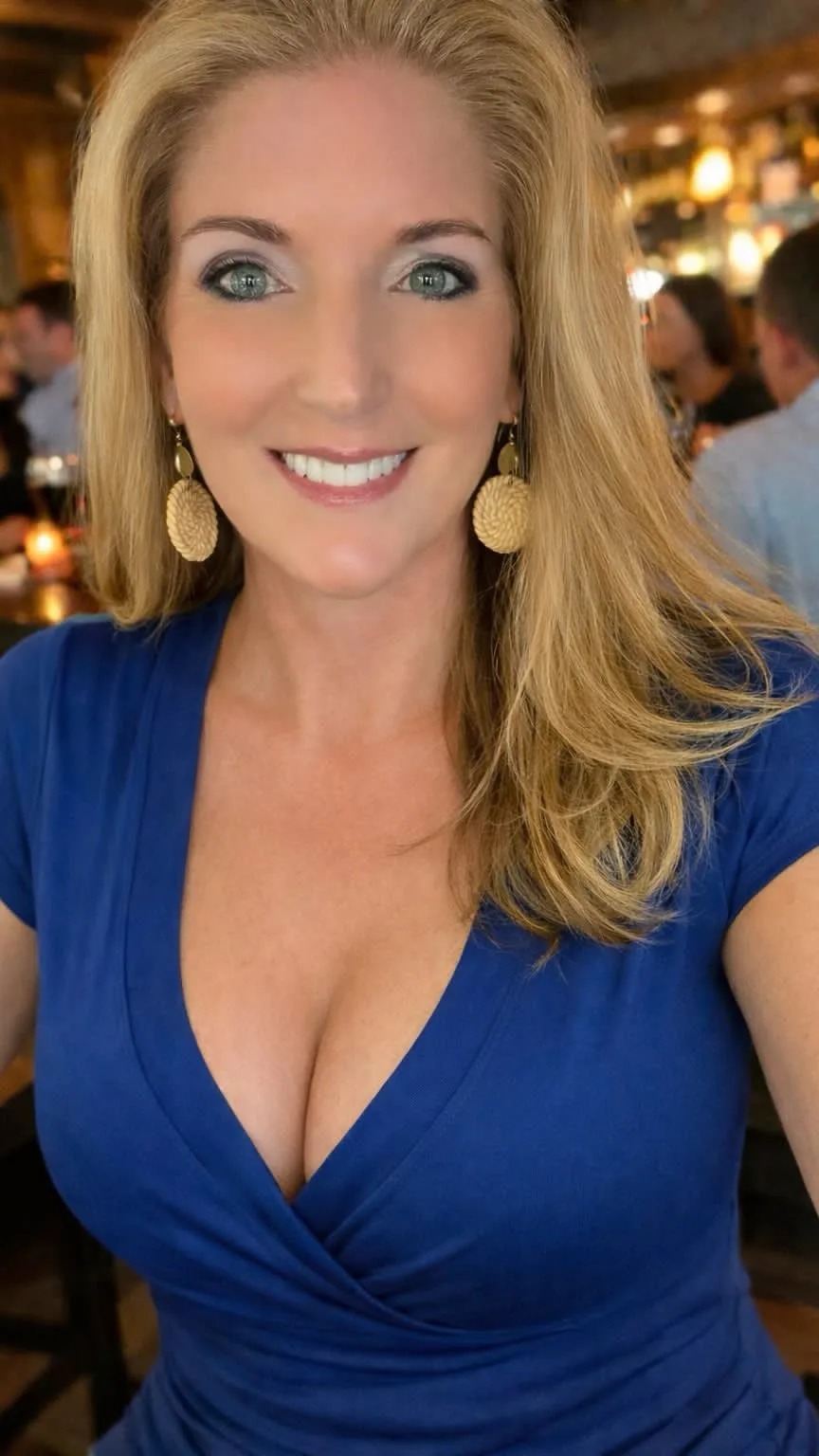 ai character: Cassie background