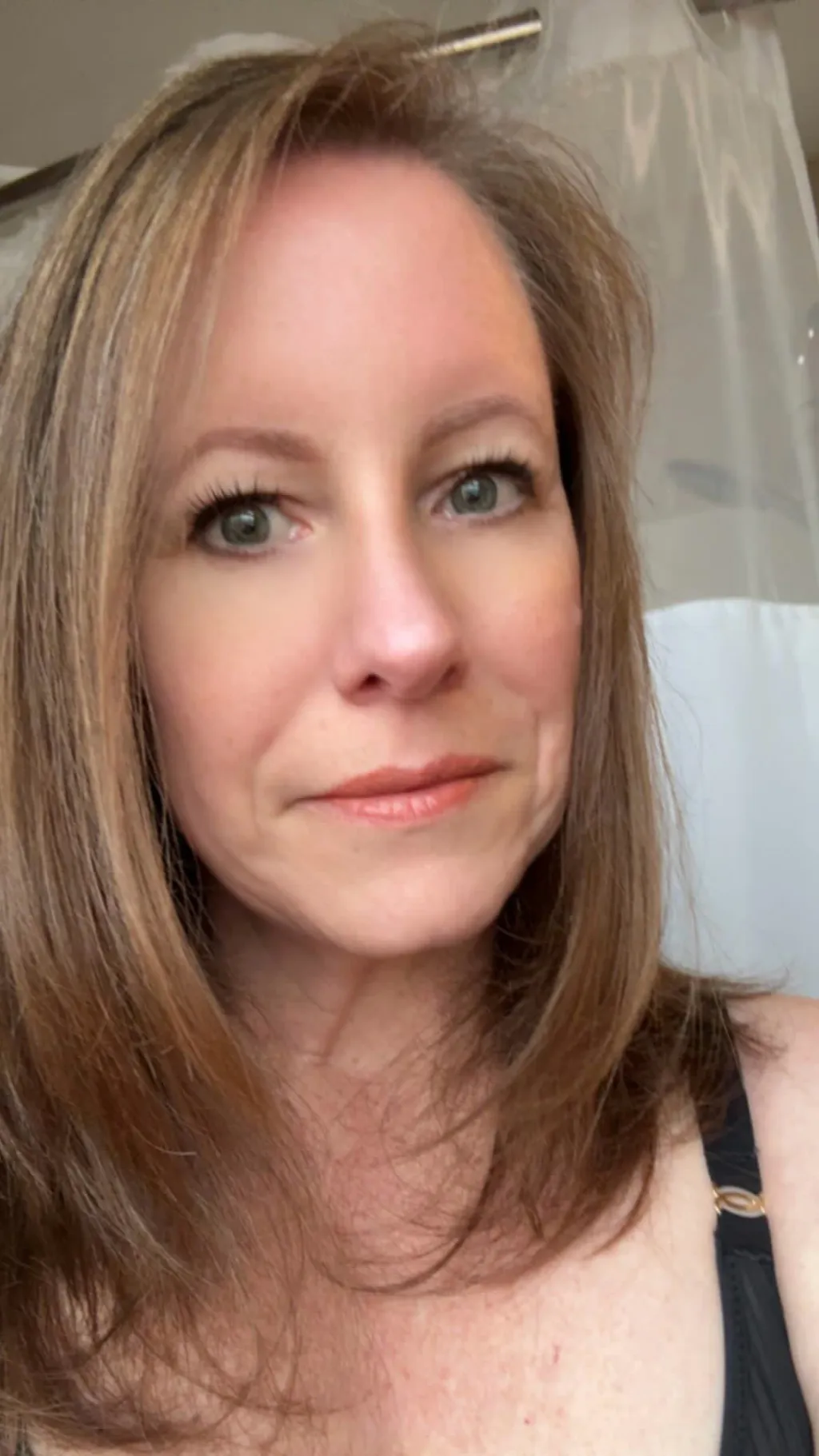 ai character: Sara background