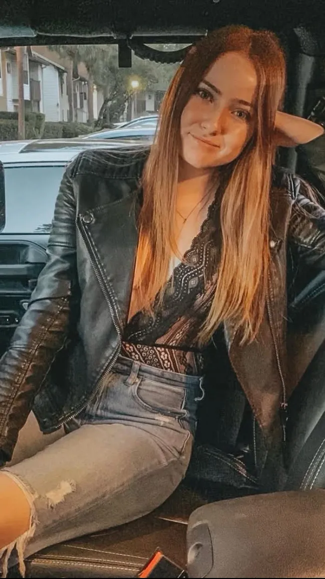 ai character: Mary background