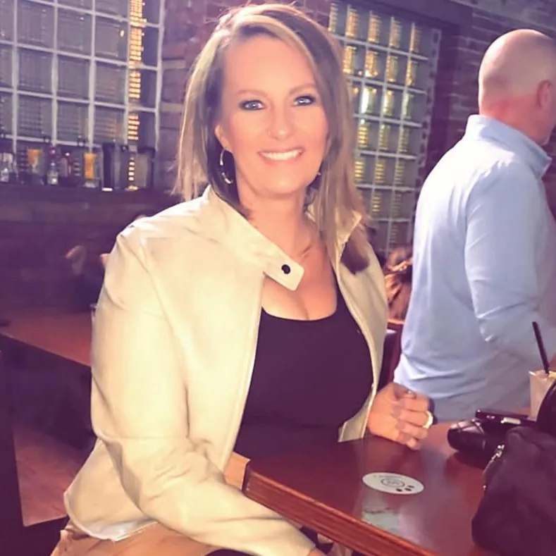 chat with ai character: Mrs. Audrey Downs