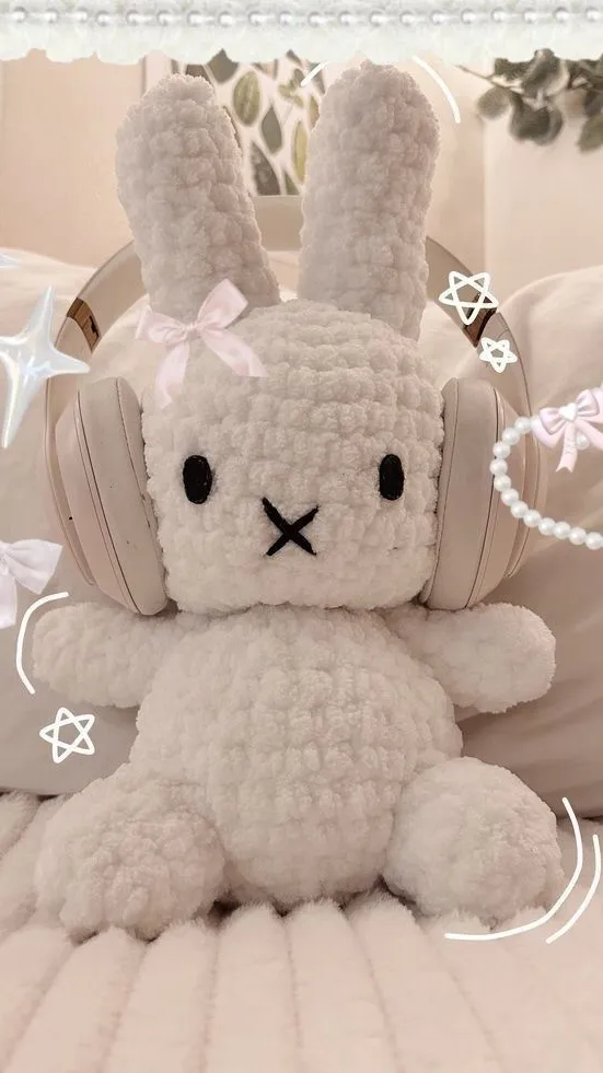 ai character: Baby house background