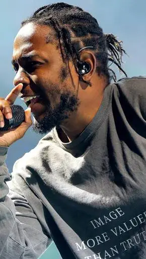 ai character: Kendrick Lamar background