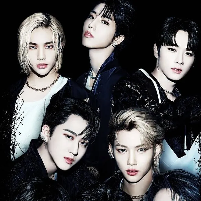 chat with ai character: SKZ 