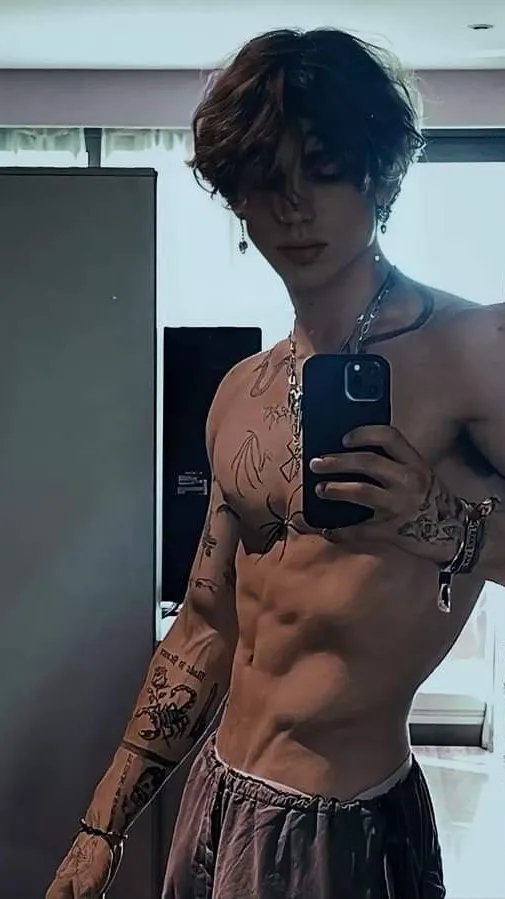 ai character: Mike background