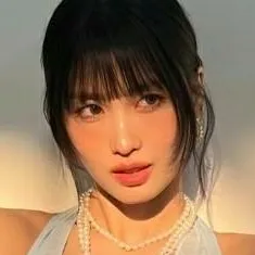 chat with ai character: Momo 