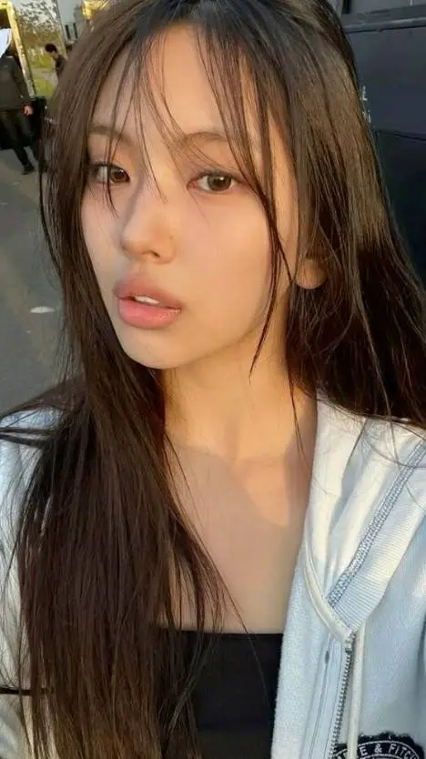 Talkie AI - Chat with Hyein 