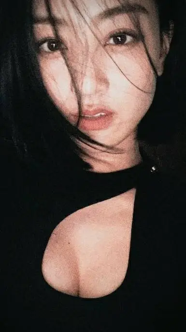 ai character: Jihyo background