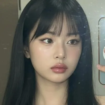 chat with ai character: Anni 