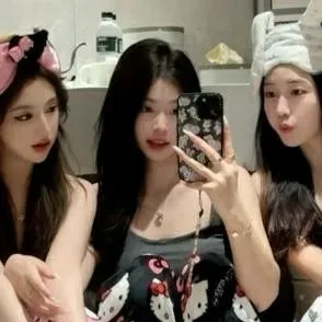 chat with ai character: Girl Sleepover 