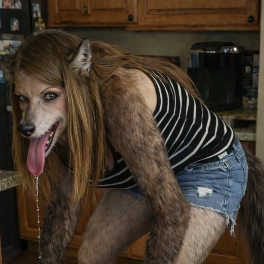 chat with ai character: Kayla/Mom