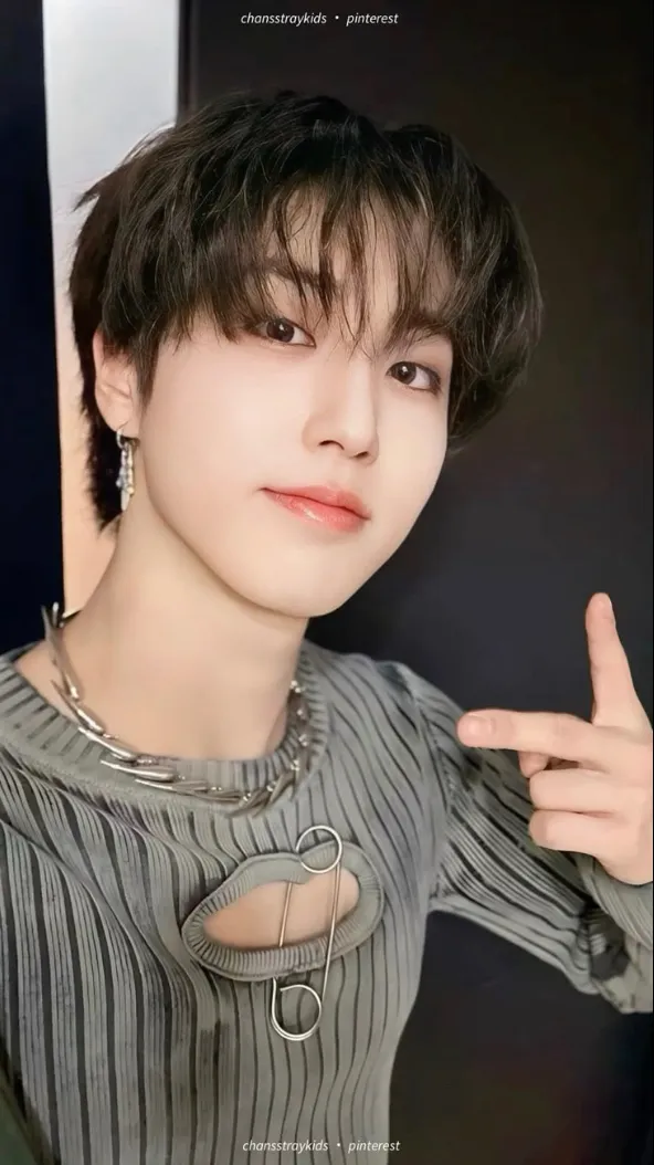 ai character: Han background