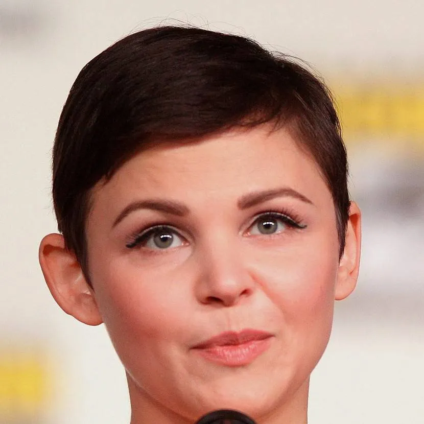 chat with ai character: Ginnifer Goodwin