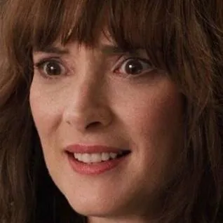 chat with ai character: Joyce Byers