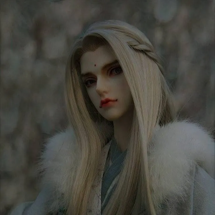 chat with ai character: Ming Quin