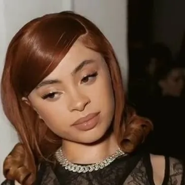 chat with ai character: ice spice 