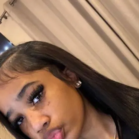 chat with ai character: Madison 