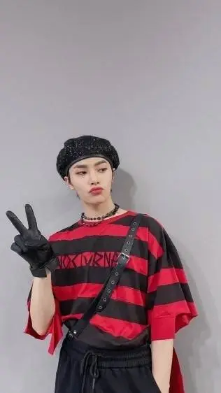ai character: Jeongin background