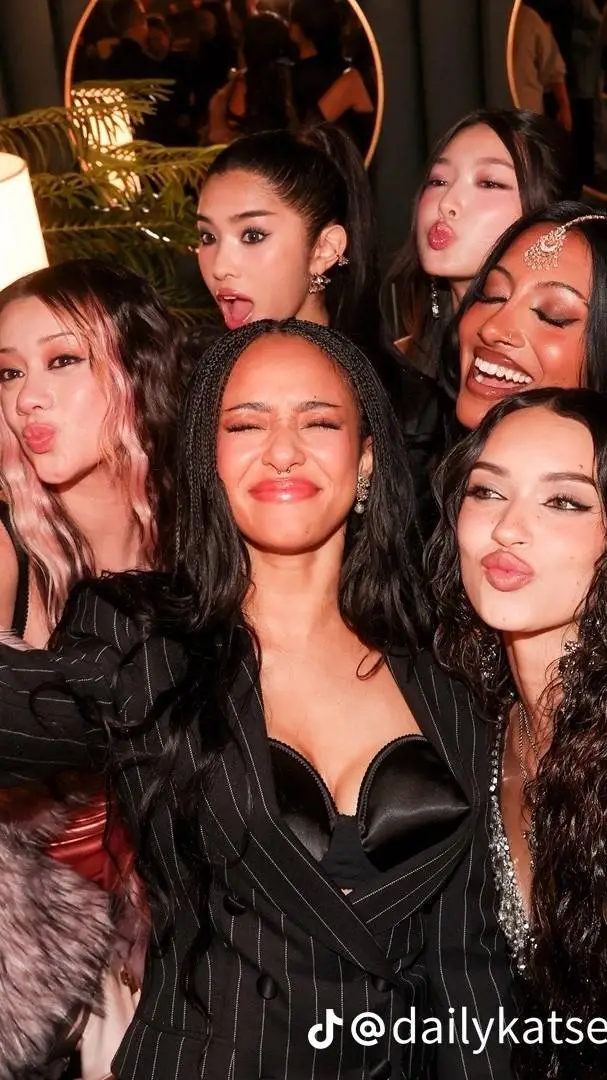 ai character: KATSEYE!! background