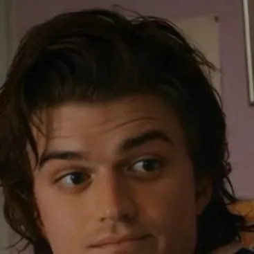 chat with ai character: Steve Harrington 