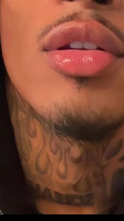 ai character: Taeshawn  background