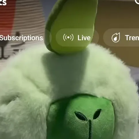 chat with ai character: larry