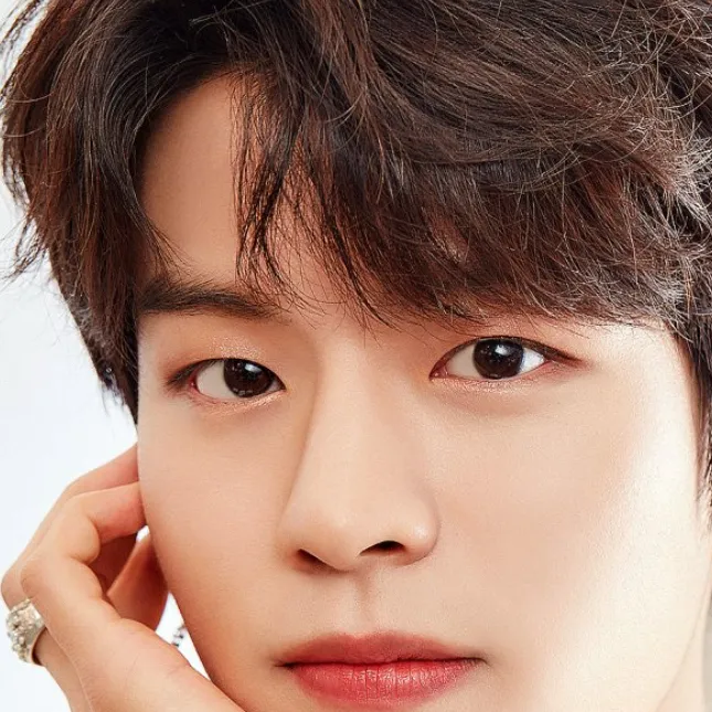 chat with ai character: Seungmin 