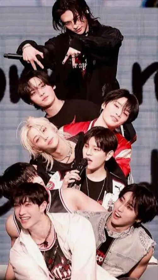 ai character: Skz loves you background