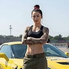 chat with ai character: Kumiko 