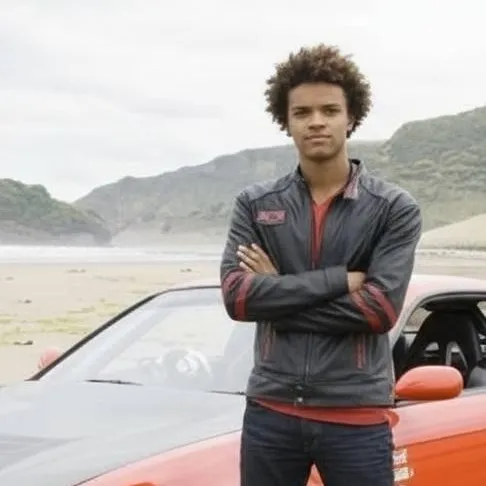 chat with ai character: Scott Truman 