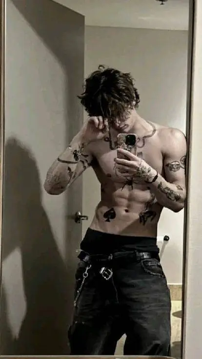 ai character: kolt background