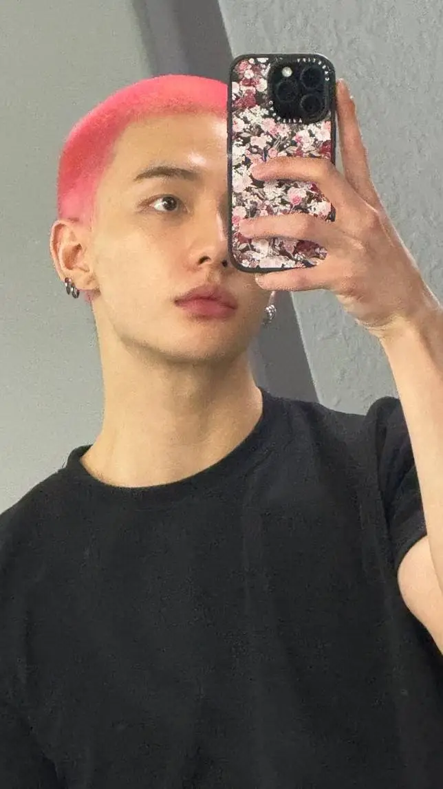 ai character: Straykids background