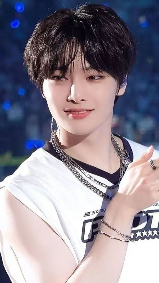 ai character: I.N background