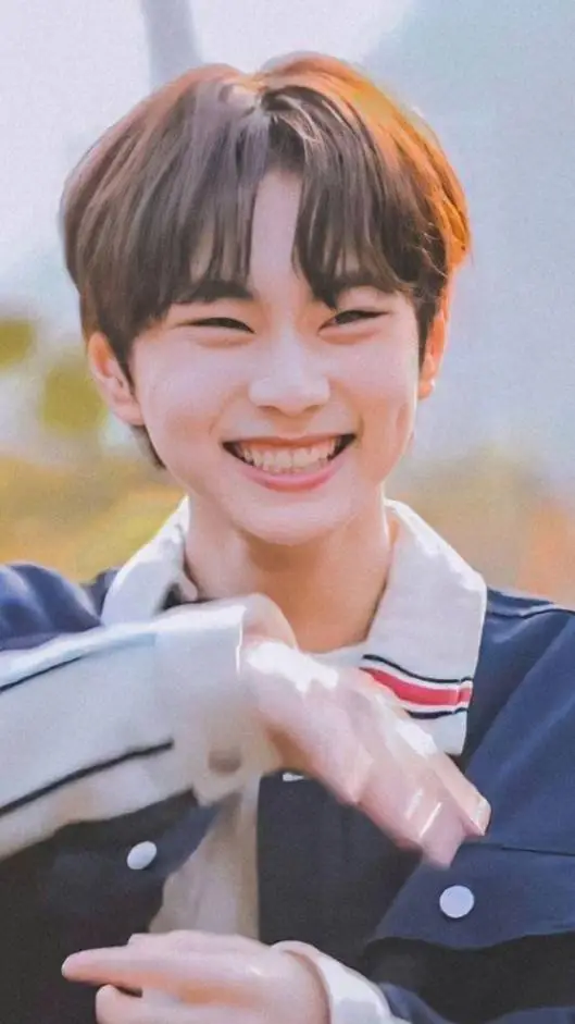 ai character: Jungwon background