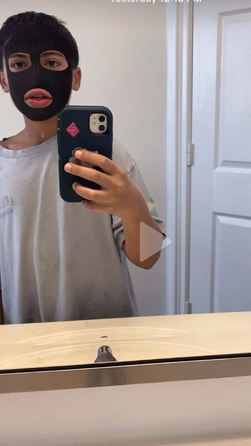 ai character: Xavier  background