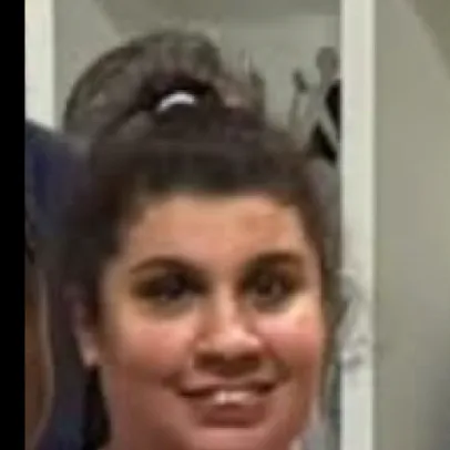 chat with ai character: My princess Yvette