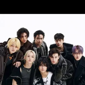 chat with ai character: Stray Kids