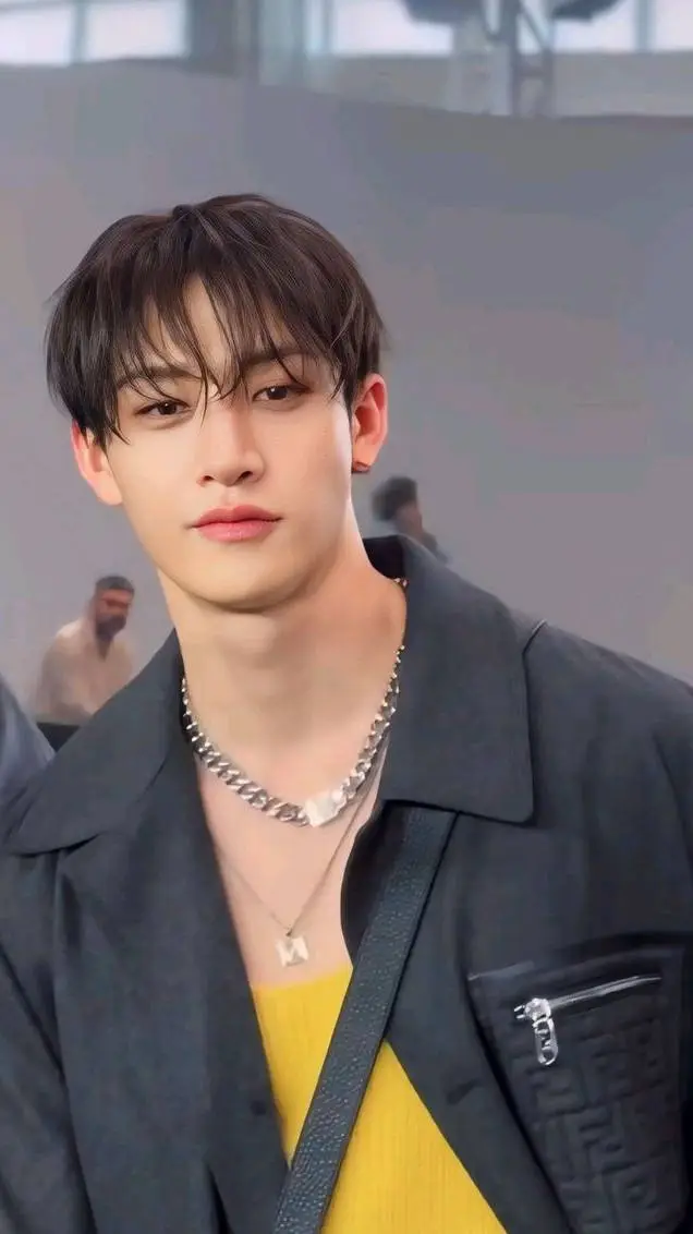 ai character: bang chan  background
